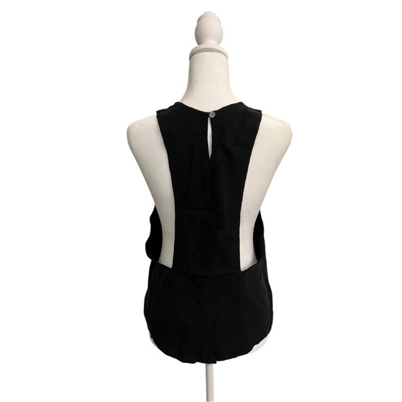 Black Sleeveless Women's Top - Picture 2 of 6